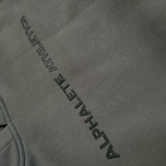 Alphalete hoodie - Picture 2 of 2